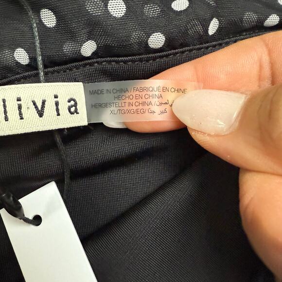 ALICE + OLIVIA Isadola Off-the-Shoulder Top - Picture 13 of 13